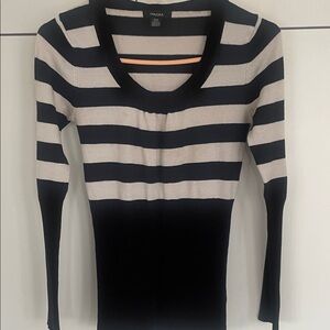 Striped Black and White Sweater Long Sleeve